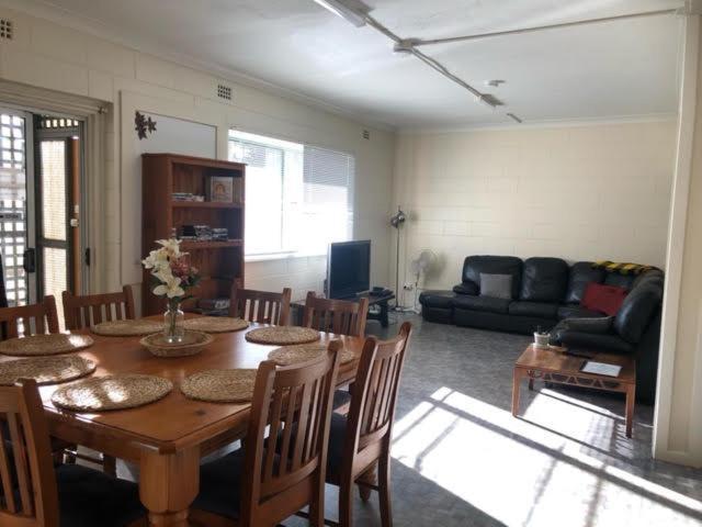 Batemans Bay Holiday Park & Hostel Esterno foto