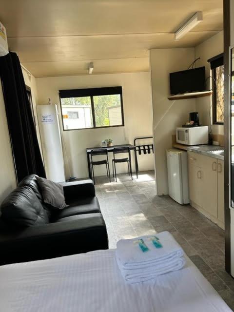 Batemans Bay Holiday Park & Hostel Esterno foto